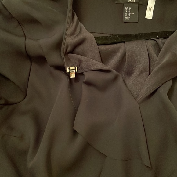 H & M Size 10 - Picture 4 of 4